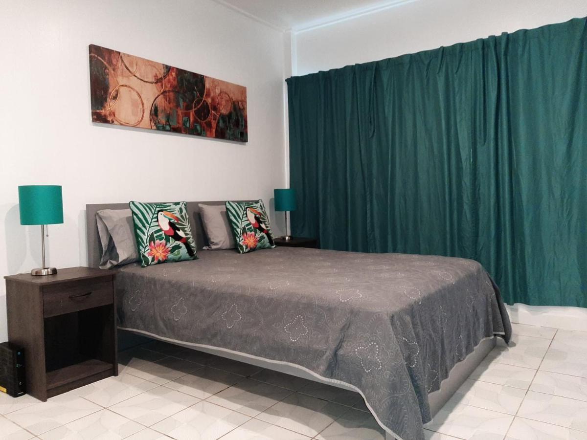 Hallandale Studio With Pool Apartamento Hallandale Beach Exterior foto