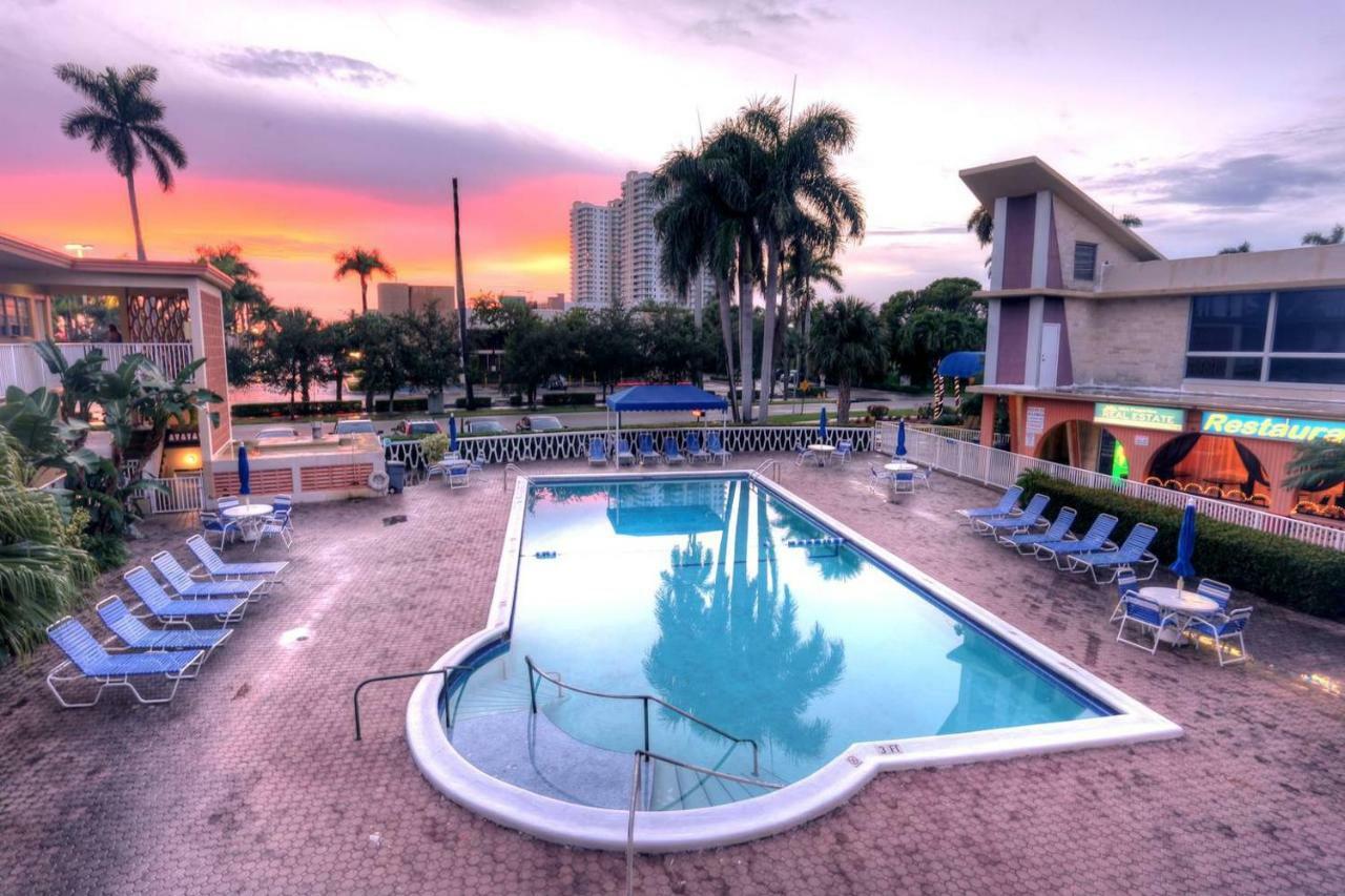 Hallandale Studio With Pool Apartamento Hallandale Beach Exterior foto