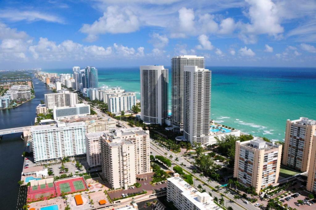 Hallandale Studio With Pool Apartamento Hallandale Beach Exterior foto